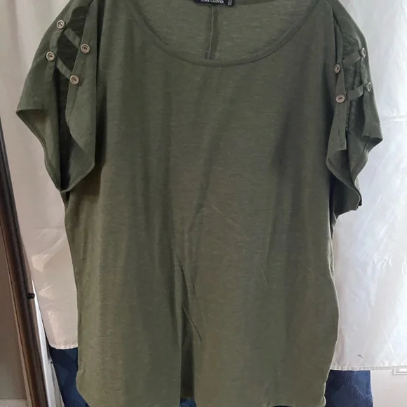 Pink Clover | Tops | Pink Clover Green Relaxed Short Sleeve Tshirt |  Poshmark